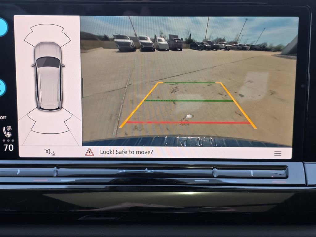 New 2026 Volkswagen Atlas SE image 10