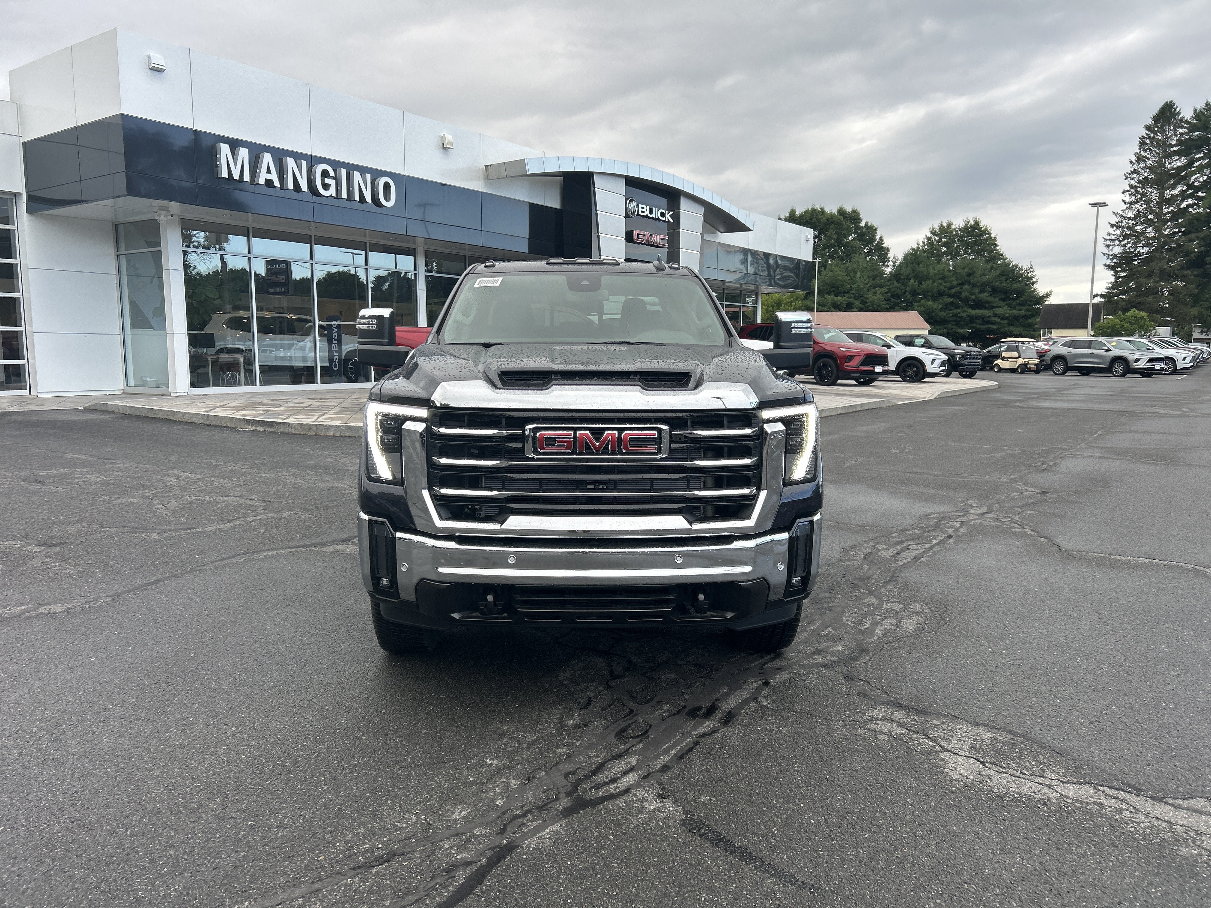 New 2026 GMC Sierra 2500 SLT w/ SLT Premium Package AWD/4WD image 18