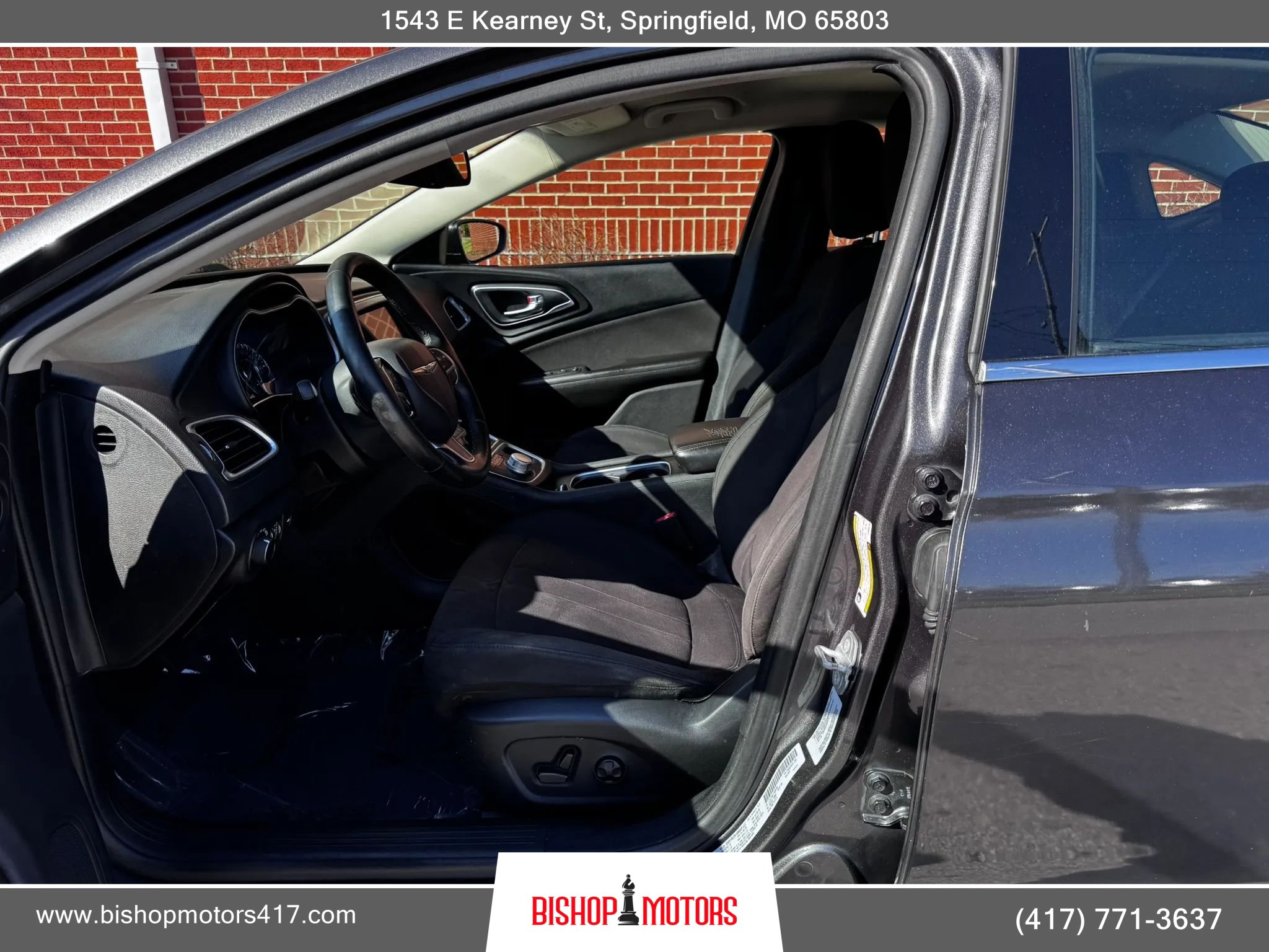 Used 2015 Chrysler 200 Limited w/ Convenience Group FWD image 15