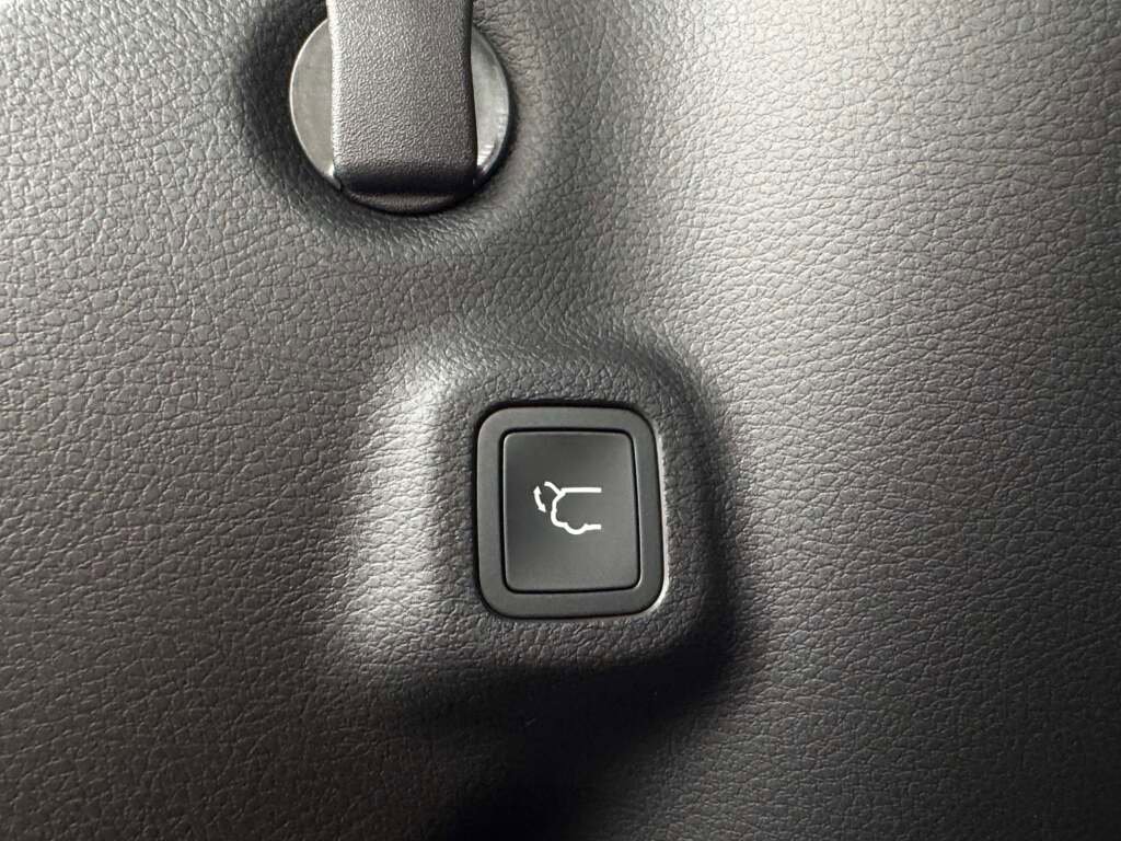 New 2026 Jeep Compass Trailhawk image 35