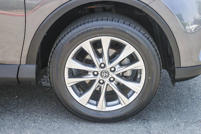 Used 2017 Toyota RAV4 Limited w/ Advanced Technology Package FWD image 15
