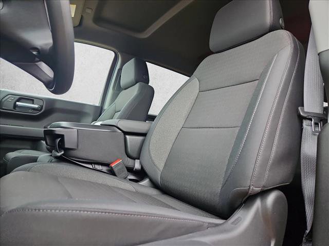 New 2026 Chevrolet Silverado 1500 Custom Trail Boss w/ Turbomax Blackout Package image 4