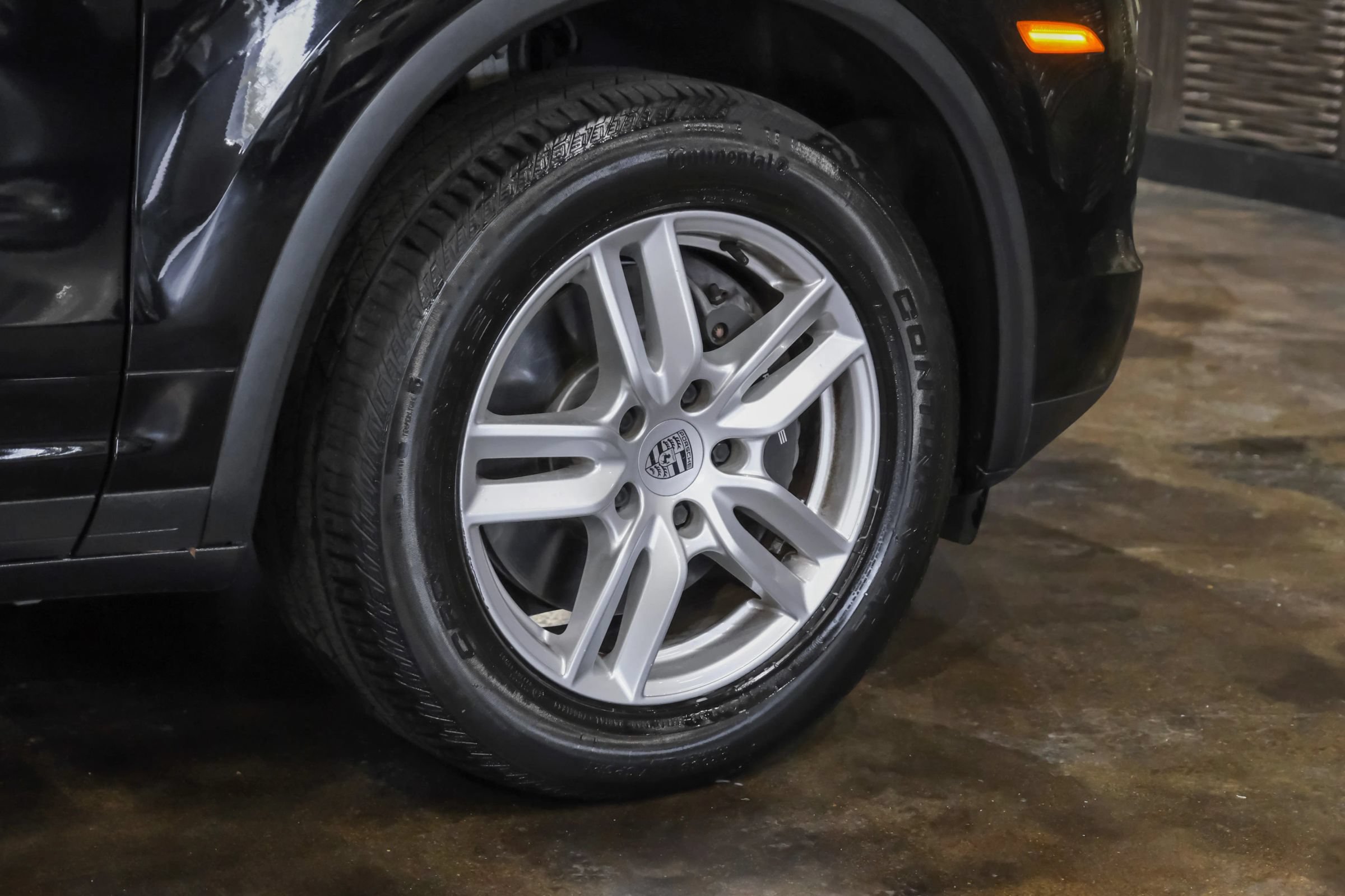 Used 2018 Porsche Cayenne AWD/4WD image 53