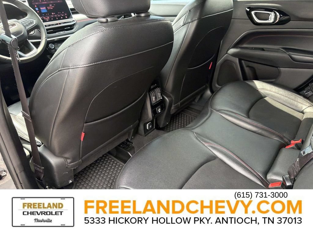 Used 2024 Jeep Compass Trailhawk AWD/4WD image 18