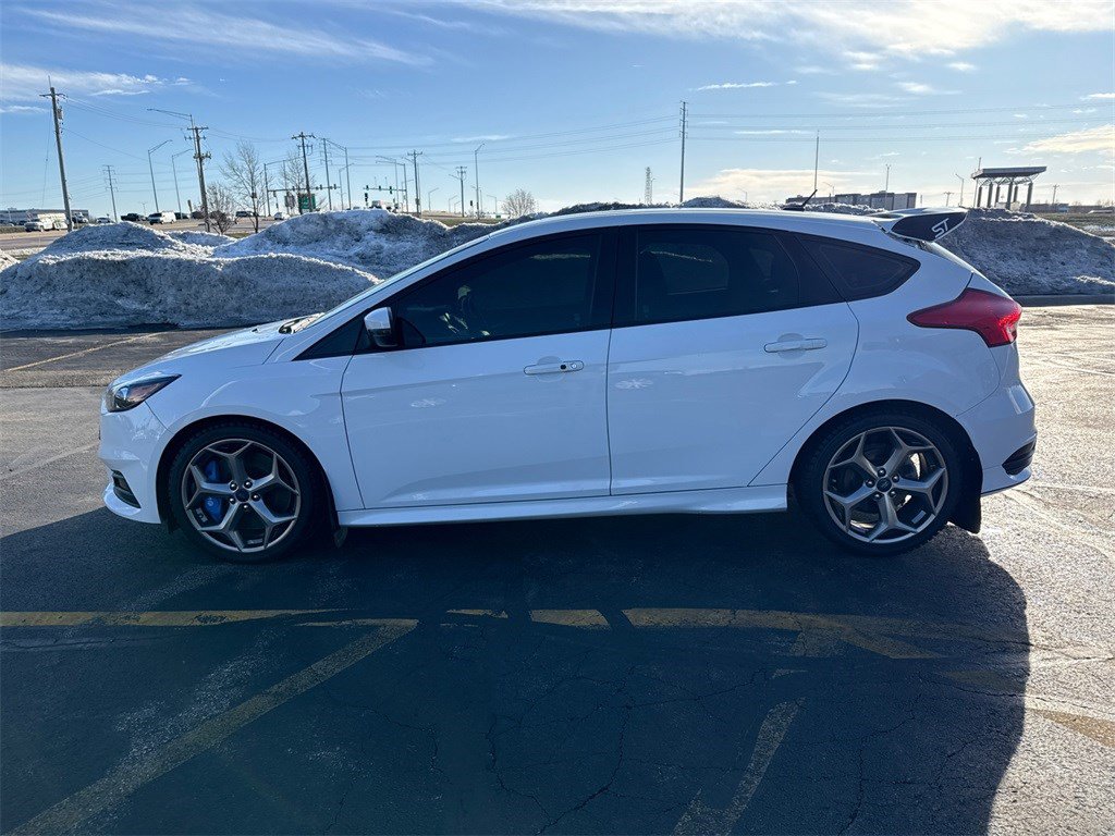 Used 2018 Ford Focus ST w/ Equipment Group 402A image 8