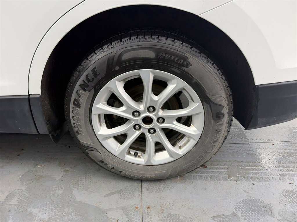 Used 2019 Chevrolet Equinox LS w/ LS Convenience Package image 36