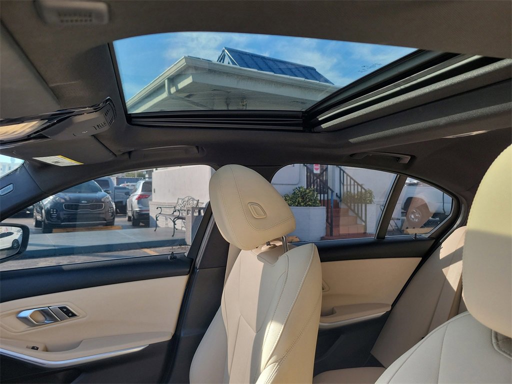 Used 2020 BMW 330i Sedan w/ Convenience Package image 12