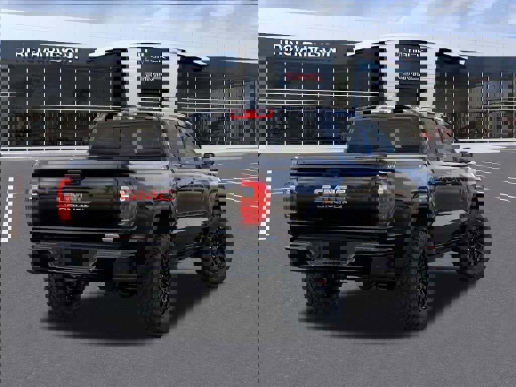 New 2026 GMC Canyon Elevation image 4
