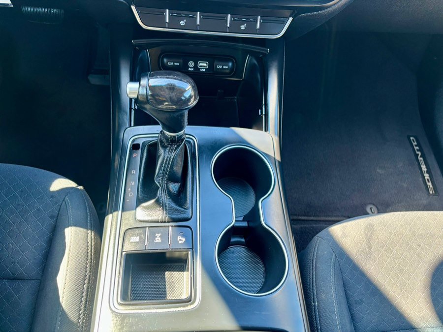 Used 2018 Kia Sorento LX w/ LX V6 Convenience Package image 27