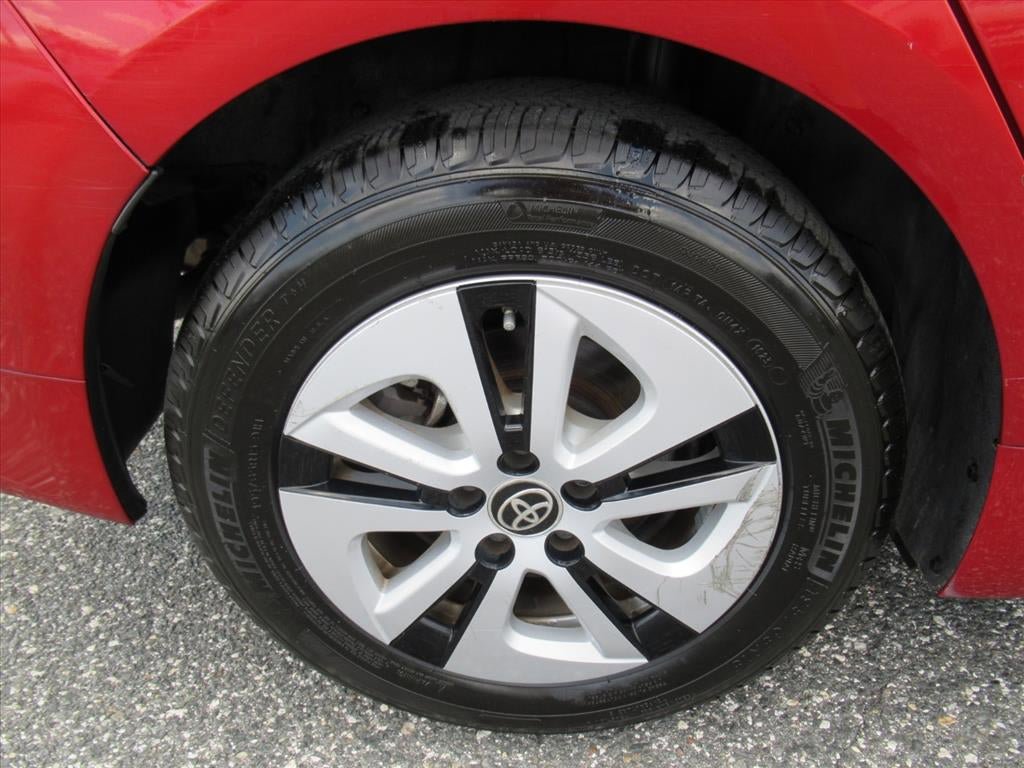 Used 2017 Toyota Prius Four w/ Advanced Technology Package FWD image 7
