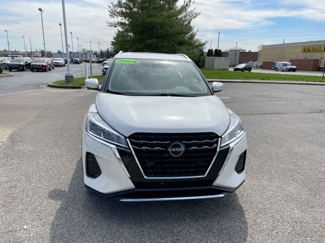 Used 2024 Nissan Kicks SV FWD image 7