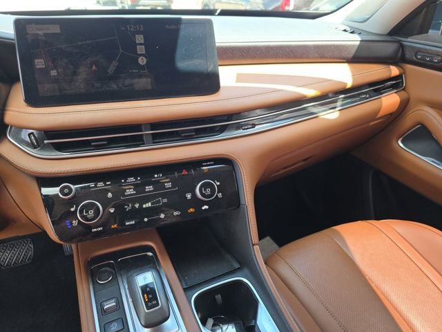 Used 2023 INFINITI QX60 Sensory w/ Vision Package AWD/4WD image 12