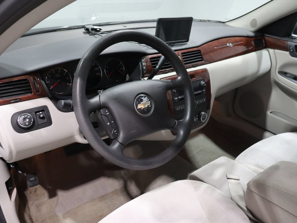 Used 2007 Chevrolet Impala LT FWD image 18
