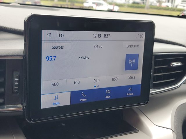 Used 2024 Ford Explorer XLT w/ Equipment Group 202A AWD/4WD image 26