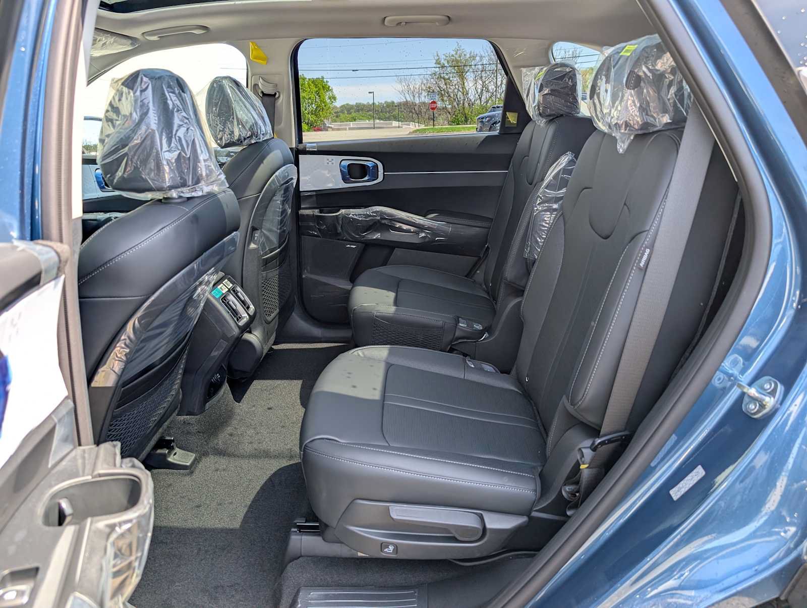 New 2026 Kia Sorento EX AWD/4WD image 18