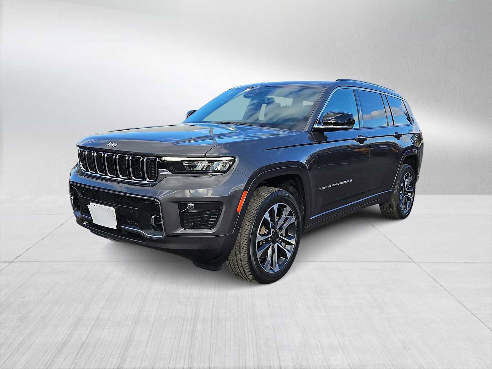 Used 2022 Jeep Grand Cherokee L Overland w/ Luxury Tech Group IV image 4