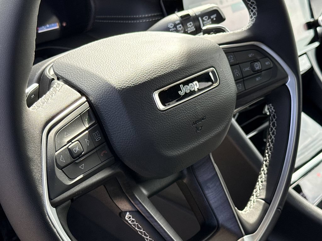 New 2026 Jeep Grand Cherokee Altitude AWD/4WD image 29