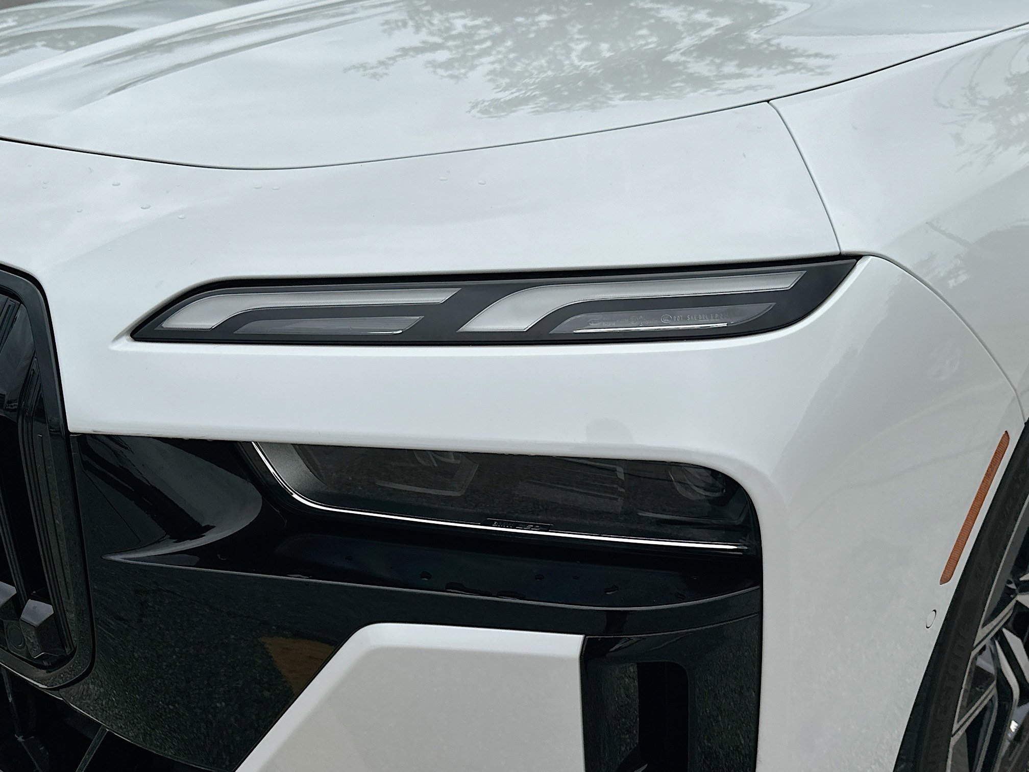 Used 2023 BMW 740i w/ Parking Assistance Package RWD image 7