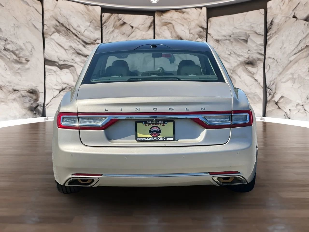 Used 2017 Lincoln Continental Reserve w/ Technology Package FWD image 6