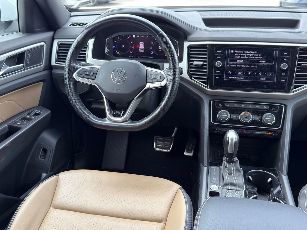 Used 2022 Volkswagen Atlas Cross Sport SEL R-Line AWD/4WD image 23