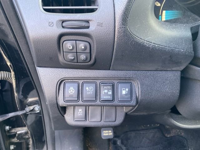 Used 2015 Nissan Leaf SL w/ Premium Package image 24