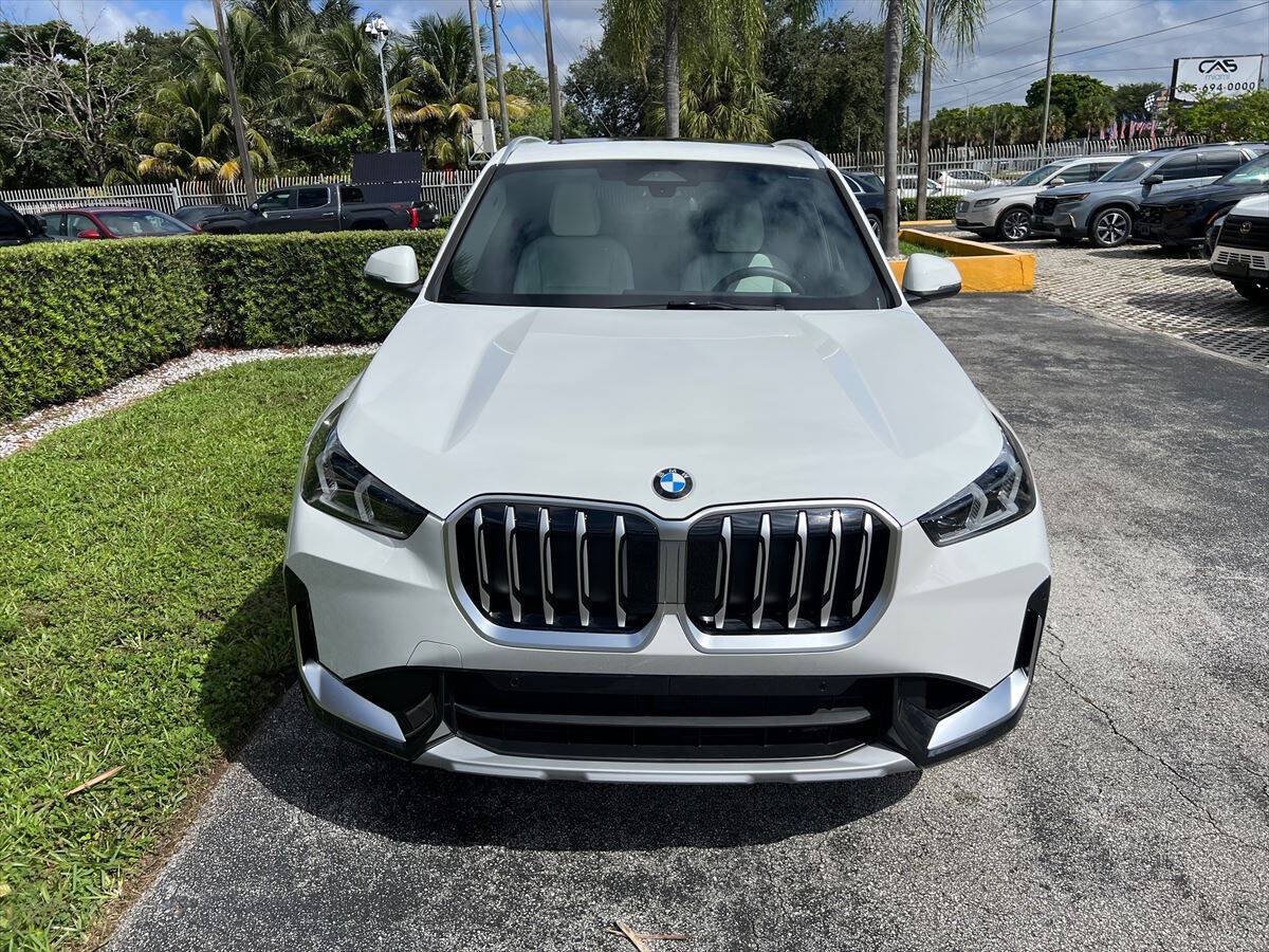 Used 2026 BMW X1 xDrive28i w/ Convenience Package AWD/4WD image 3