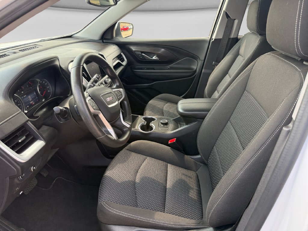 Used 2024 GMC Terrain SLE AWD/4WD image 20