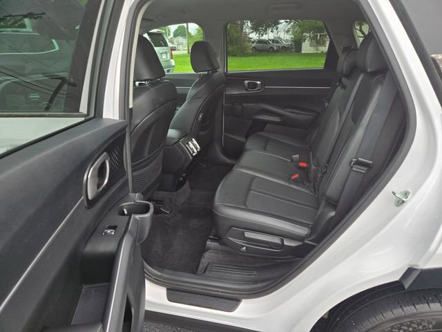 Used 2022 Kia Sorento S FWD image 19