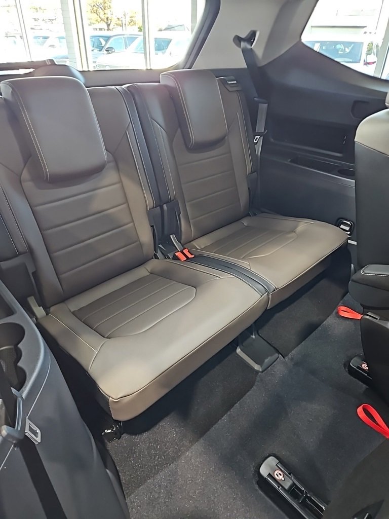 New 2026 Volkswagen Atlas SEL image 19