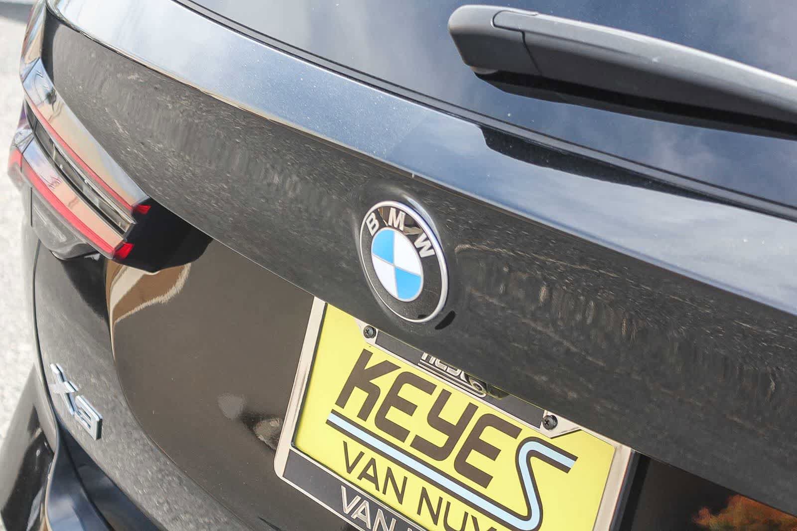 Used 2023 BMW X3 sDrive30i w/ Premium Package w/ZPA RWD image 11