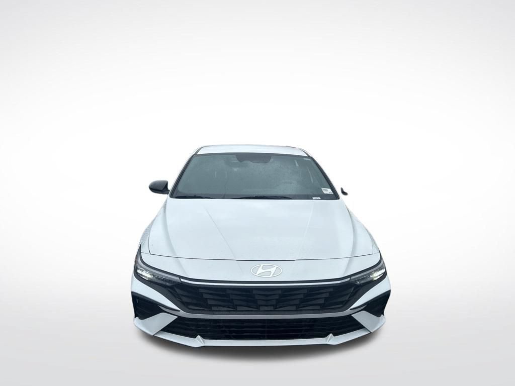 Used 2025 Hyundai Elantra SEL FWD video 2