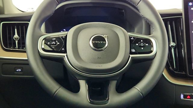 New 2026 Volvo XC60 B5 Plus w/ Protection Package Premier AWD/4WD image 25