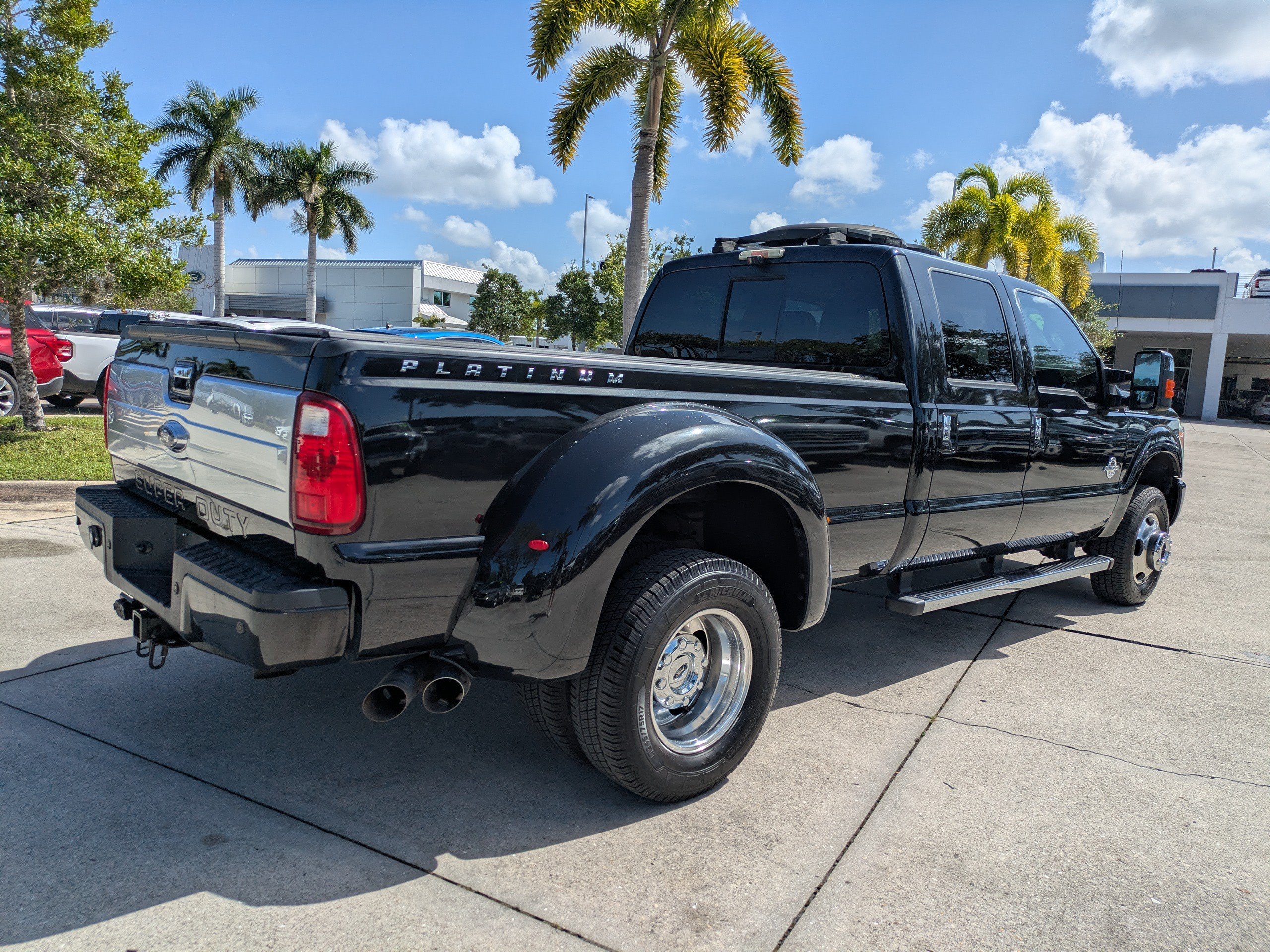 Used 2013 Ford F350 Platinum AWD/4WD image 4