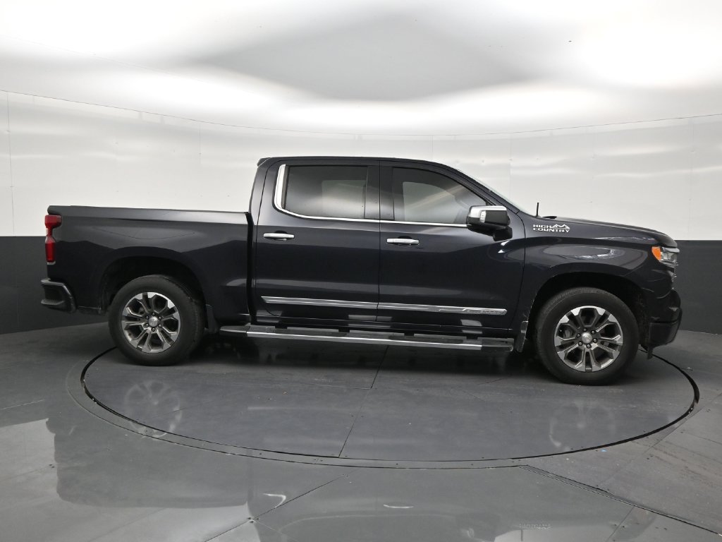 Used 2023 Chevrolet Silverado 1500 High Country RWD image 6