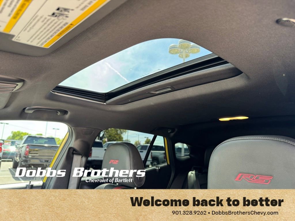 Used 2024 Chevrolet Trax RS w/ Sunroof Package image 32