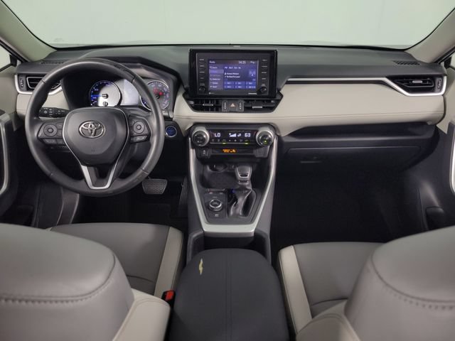 Used 2022 Toyota RAV4 XLE Premium AWD/4WD image 26