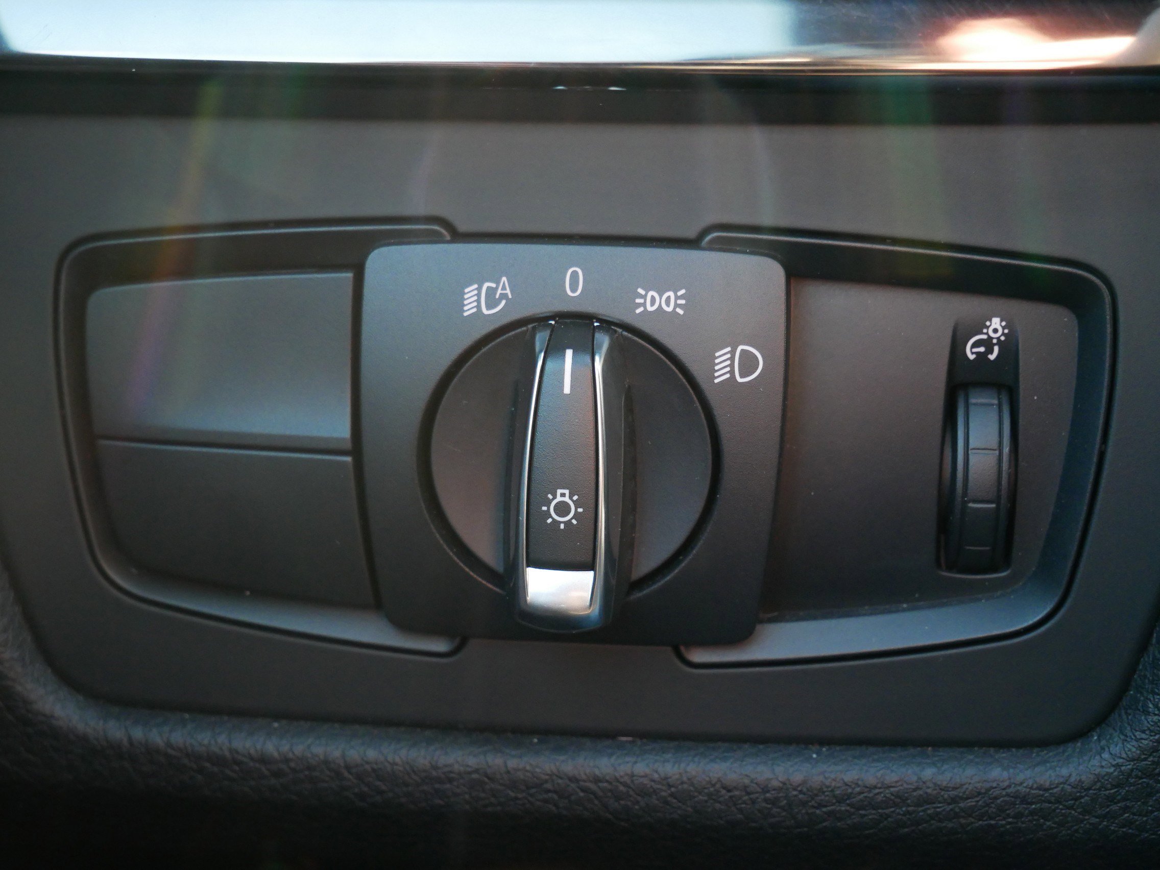 Used 2015 BMW M4 Convertible image 24