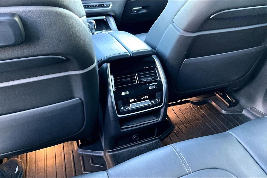 Used 2020 BMW X5 M50i w/ Premium Package image 13