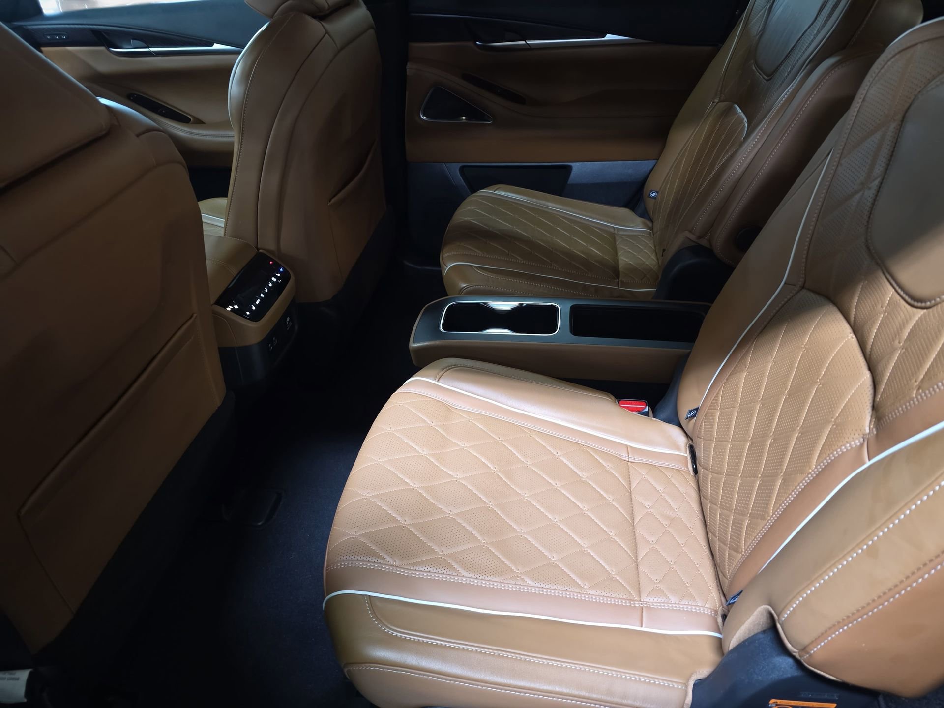 Certified 2024 INFINITI QX60 Autograph w/ Cargo Package image 15