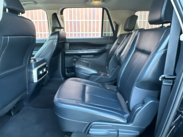 Used 2023 Ford Expedition Max XLT image 30