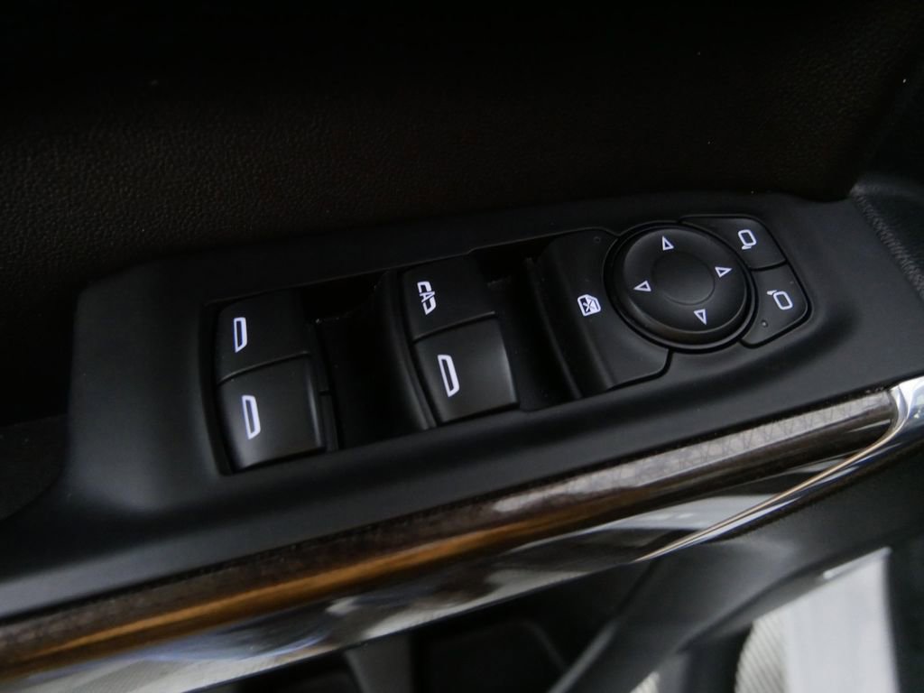 Used 2020 Chevrolet Silverado 1500 LT Trail Boss image 15