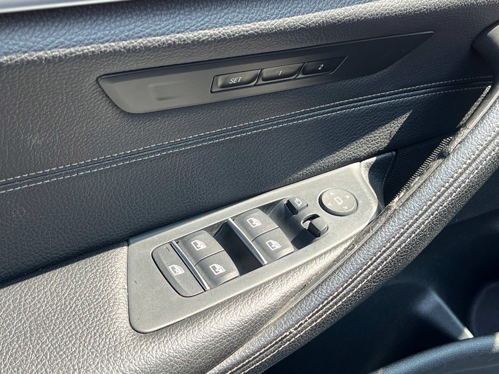 Used 2018 BMW 540i xDrive AWD/4WD image 21