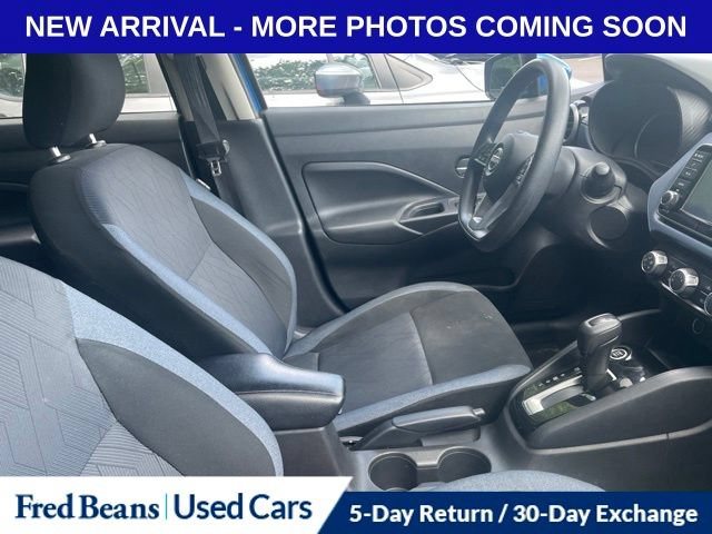 Used 2024 Nissan Versa SV FWD image 9