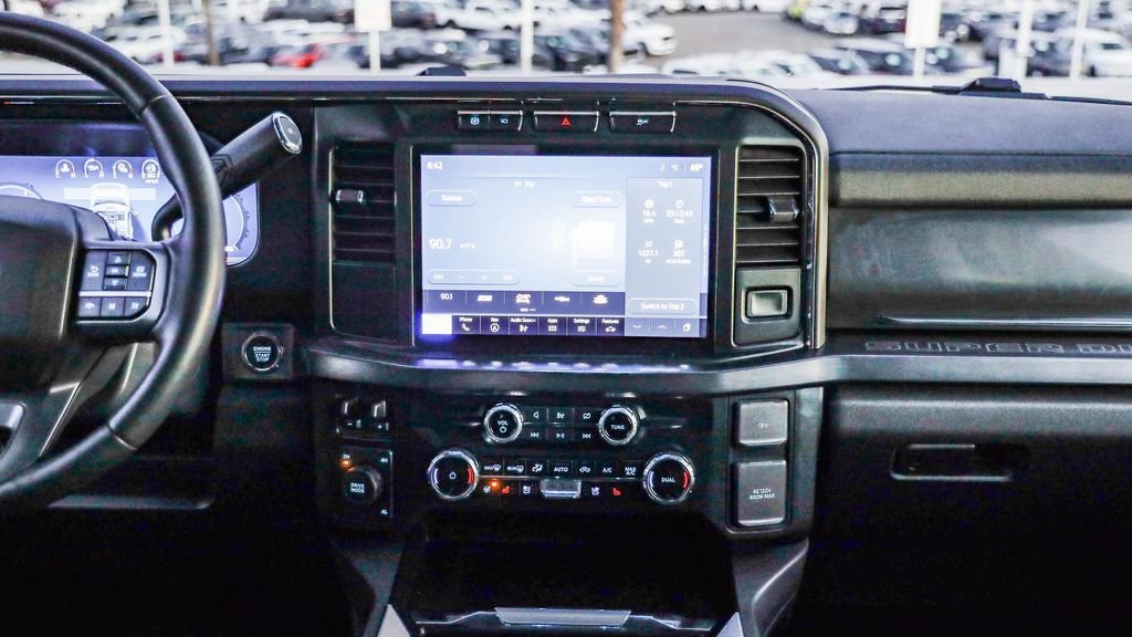 Used 2024 Ford F250 Lariat image 13