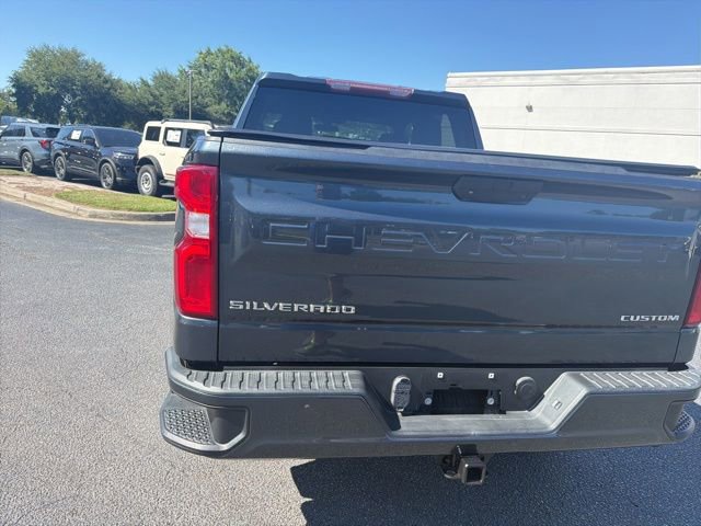Used 2020 Chevrolet Silverado 1500 Custom w/ Custom Value Package RWD image 9