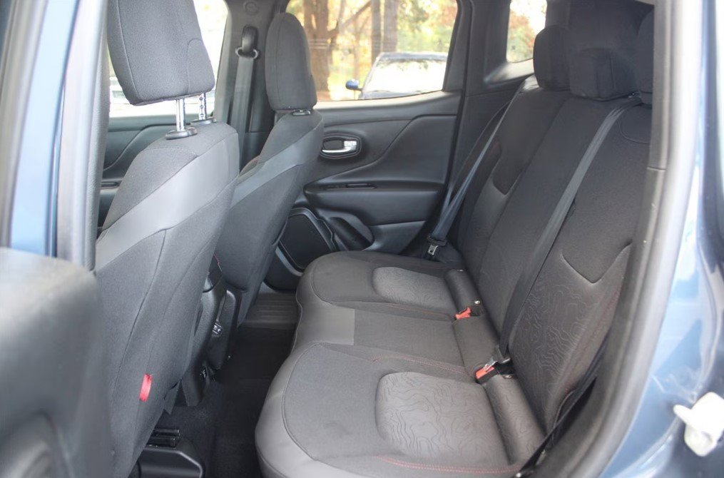 Used 2020 Jeep Renegade Trailhawk image 10