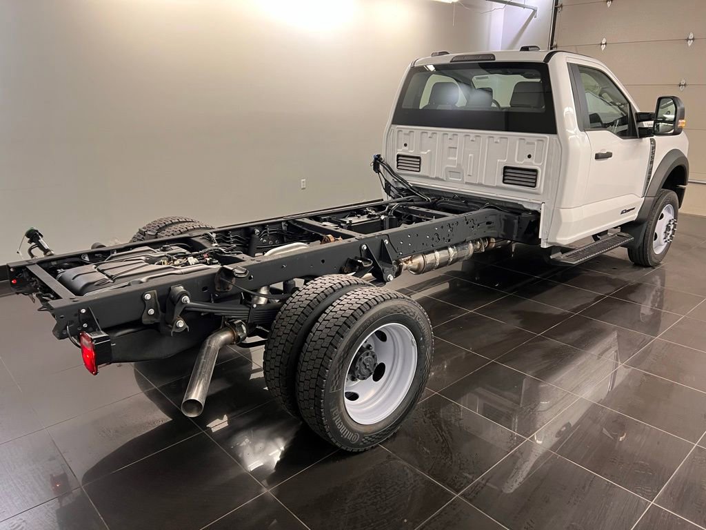 New 2025 Ford F550 4x4 Regular Cab Super Duty image 5