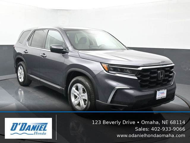 Used 2023 Honda Pilot LX image 8