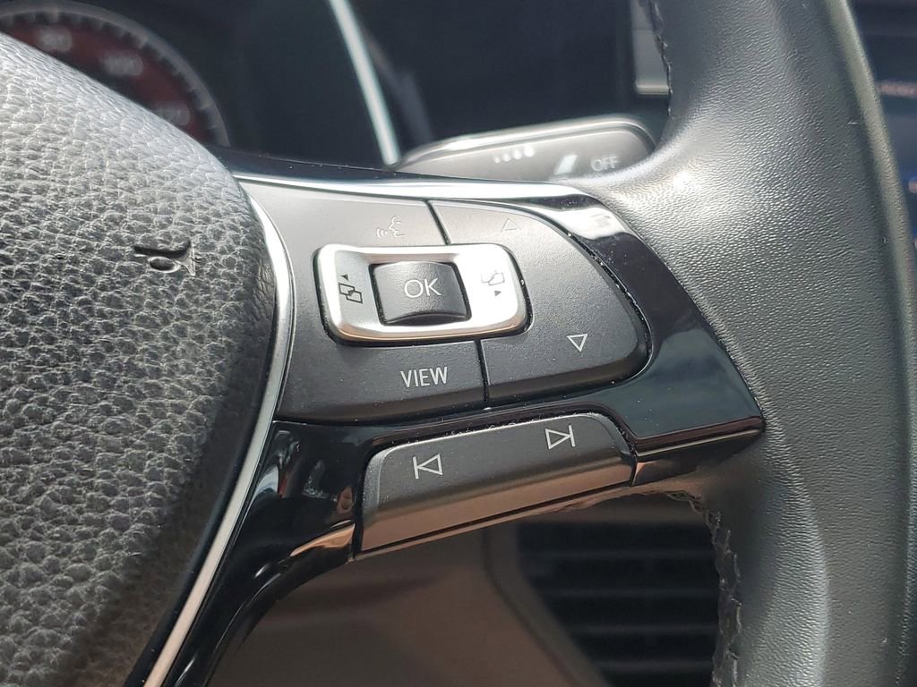 Used 2020 Volkswagen Jetta SE w/ SE Cold Weather Package image 25