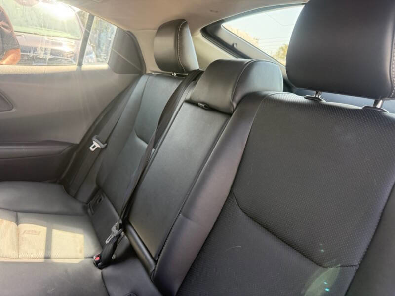 Used 2024 Toyota Prius XLE FWD image 17